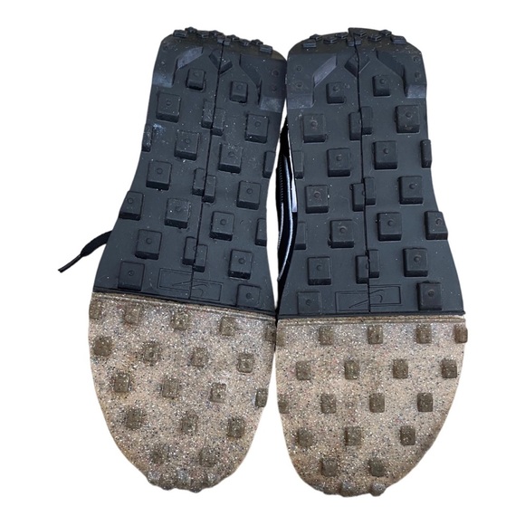 Nike - Picture 6 of 8